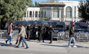 انتخاب عميد المحامين السابق إبراهيم بودربالة رئيسا لبرلمان تونس