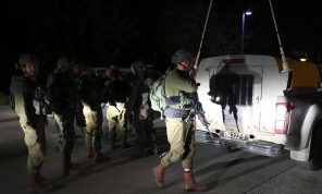 إسرائيل تتحاشى “مصيدة إيرانية فلسطينية” و”التحام الساحات”.. السياسيون يهدّدون والأمنيون يفرملون 
