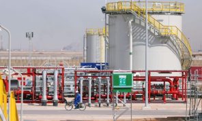 مسؤول نفطي عراقي: متوسط صادرات النفط العراقية من الموانئ الجنوبية مستقر عند سقف 3 ملايين و400 ألف برميل يوميا
