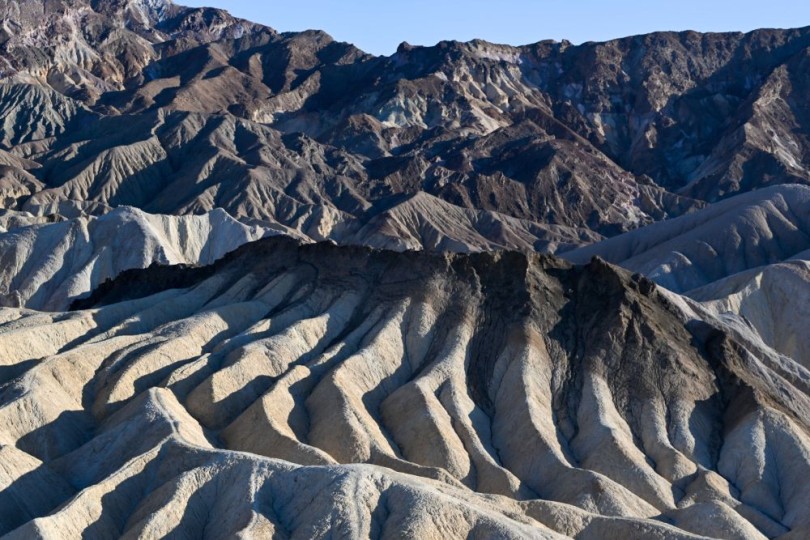 الكثبان الرملية في “وادي الموت” بكاليفورنيا 22-1