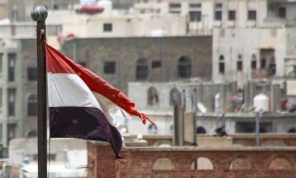 الوفد العماني يغادر صنعاء بعد سلسلة مشاورات مع الحوثيين