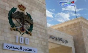 الأردن.. مشهد مروع لصاحب “أسبقيات جرمية” يسحل فتاة في مركبتها لأكثر من 500 متر- (فيديو)