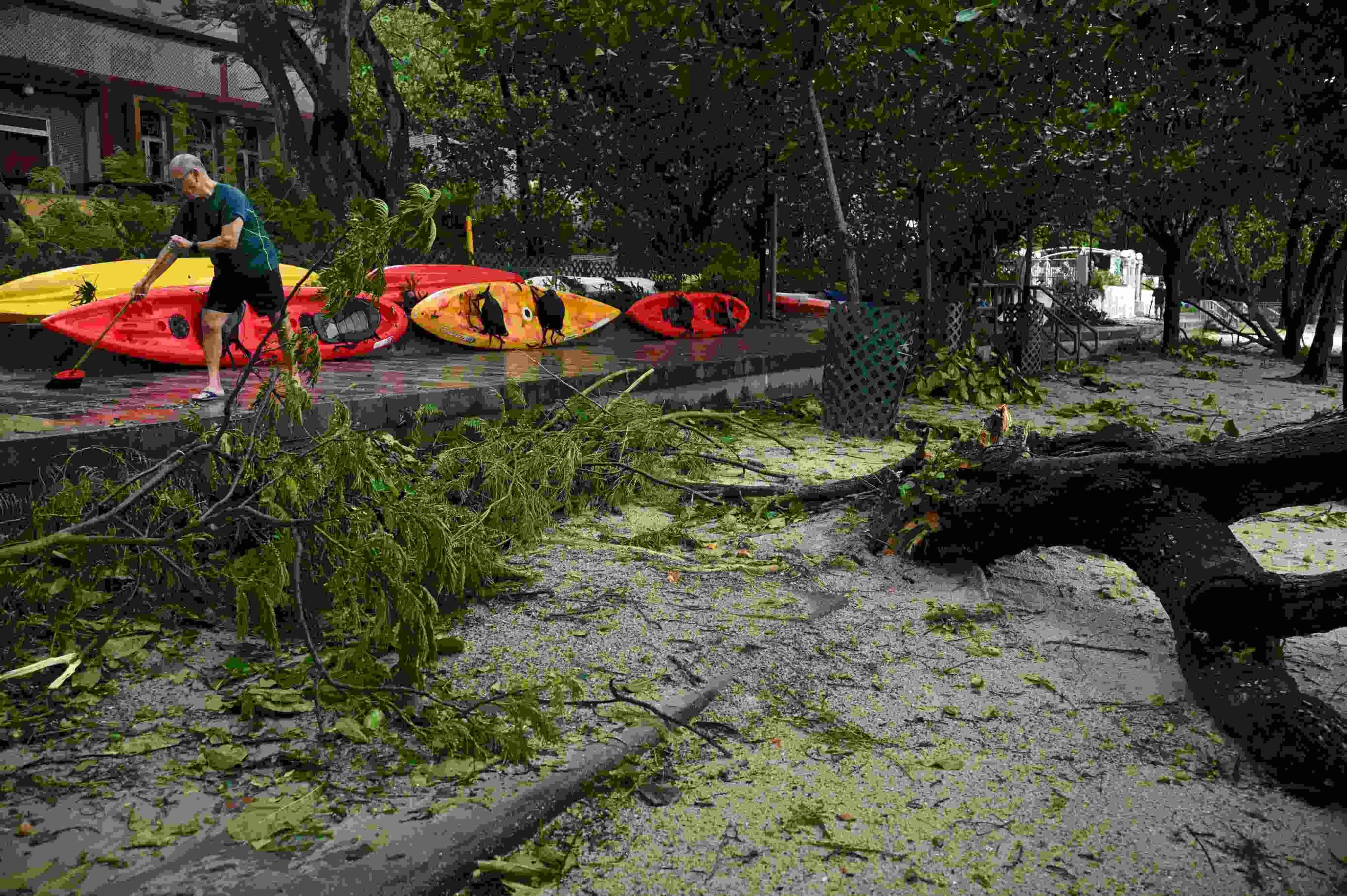  إعصار “ساولا” في هونغ كونغ 5790-scaled