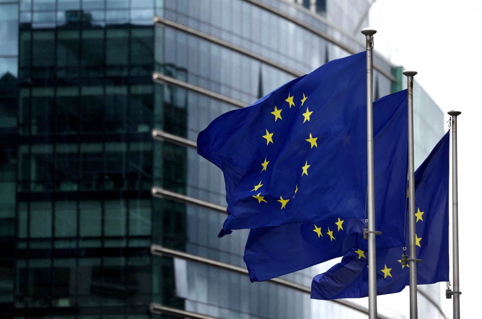 المفوضية الأوروبية تعلن تعليق مساعدات التنمية للفلسطينيين بشكل فوري وهولندا تتمسك باستمرار دعمها