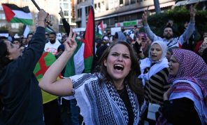 وطني ليس بطيخة.. ومتى يحق لك إدانة قتل 700 طفل؟