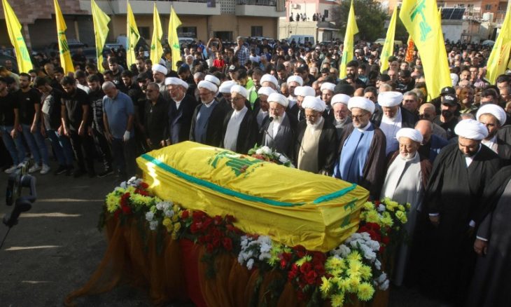 “حزب الله” يعلن مقتل اثنين من عناصره جنوب لبنان
