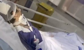 منظمة حقوقية: شرطة الأخلاق الإيرانية تعتدي على طالبة وتفقدها الوعي بسبب ملابسها