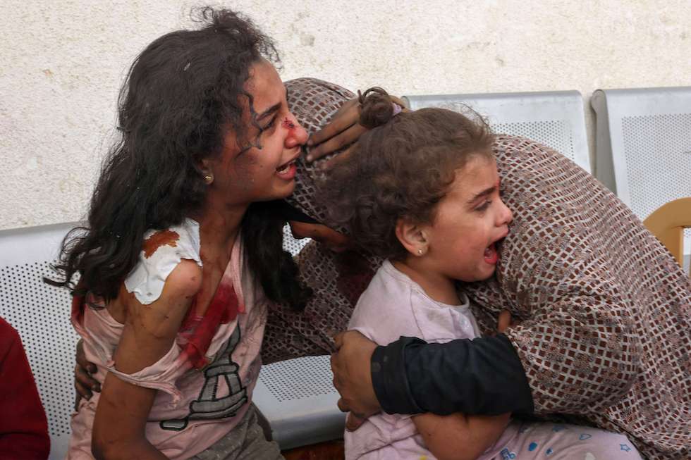 الطيران الإسرائيلي يرتكب مجازر بحق عائلات فلسطينية كاملة في غزة- (صور وفيديو)