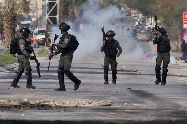 الصحة الفلسطينية: استشهاد مسن برصاص جيش الاحتلال في طوباس