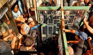 نازحو غزة: أطفال يعانون… وطوابير للحصول على الخبز والماء