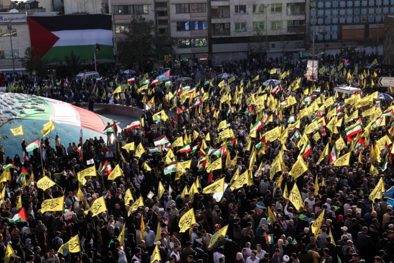 آلاف المتظاهرين في ايران تضامناً مع الفلسطينيين في غزة- (صور)