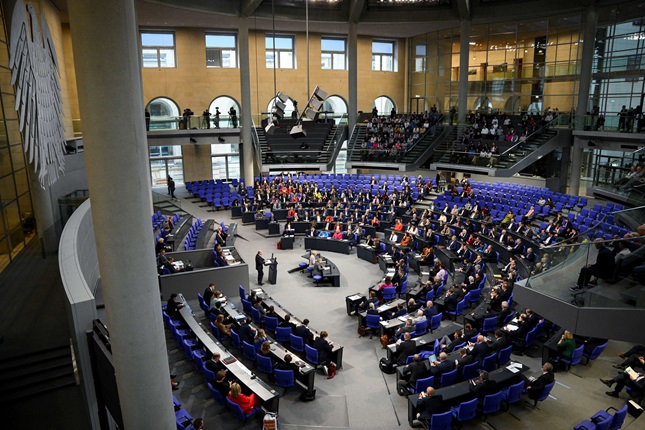الألفاظ النابية في البرلمان الألماني قد تكلّف النائب غرامة ألفي يورو