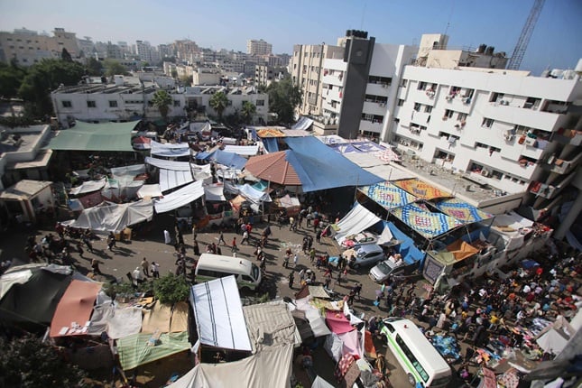 “حماس”: إسرائيل قصفت أكبر مستشفى في غزة وأوقعت 13 شهيداً