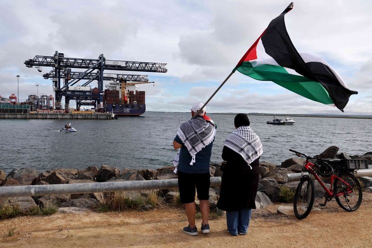 اعتقال متظاهرين متضامنين مع فلسطين في ميناء أسترالي- (فيديو)
