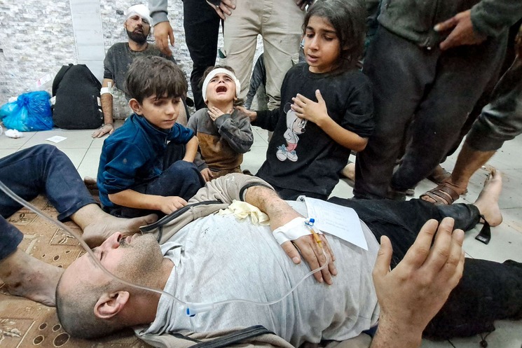 بوليتيكو: واشنطن زودت تل أبيب بمواقع منظمات إنسانية بغزة لكن إسرائيل قصفتها