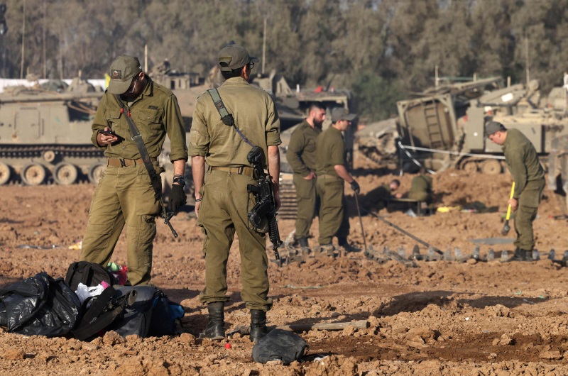 جيش الاحتلال يعلن مقتل اثنين من جنوده في شمال غزة 
