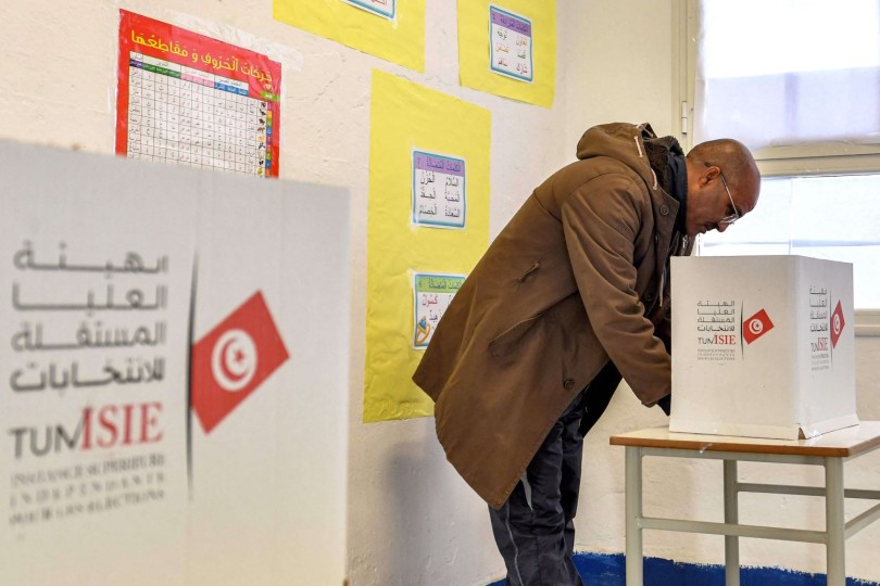 الانتخابات المحلية في تونس.. إقبال ضعيف ومخالفات كثيرة