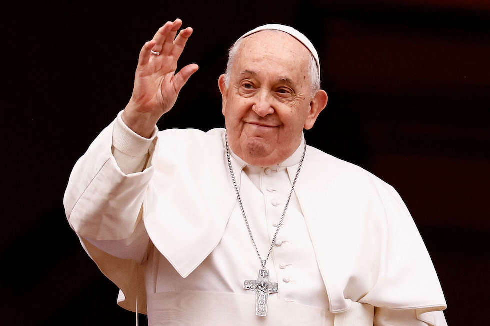 بابا الفاتيكان يدعو لإنهاء “الحصار المروع للمدنيين” في غزة