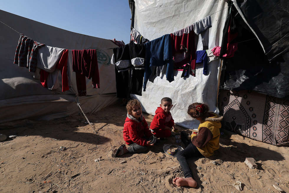 “هآرتس”: المساعدات لغزة لا تلبي 10 بالمئة من الاحتياجات