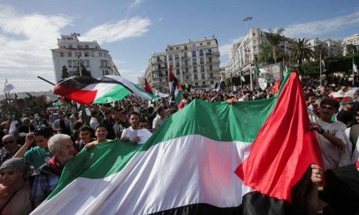 دعم فلسطين يذيب التوجهات الأيديولوجية بين الأحزاب الجزائرية.. وإدانة شديدة اللهجة للغرب والأنظمة المتواطئة مع إسرائيل