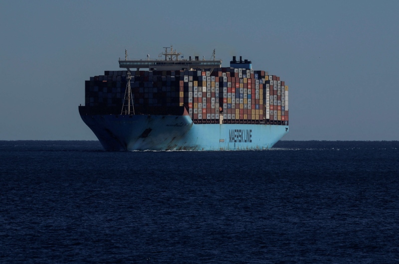 “ميرسك” تتجه لاستئناف عمليات الشحن عبر البحر الأحمر