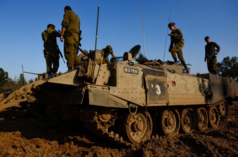 جيش الاحتلال يعلن مقتل 3 من جنوده وإصابة 8 في معارك مع المقاومة بغزة