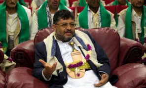 مسؤول حوثي: ننصح السفن في البحر الأحمر بعدم الذهاب إلى الموانئ المحتلة بفلسطين- (تغريدة)