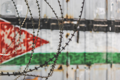 من سجن عكا: أغنية شهداء فلسطين