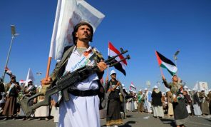 الحوثيون: الهجوم على اليمن قد يؤدي لتوقف حركة التجارة العالمية وسيصبح البحر الأحمر منطقة غير آمنة كليًا
