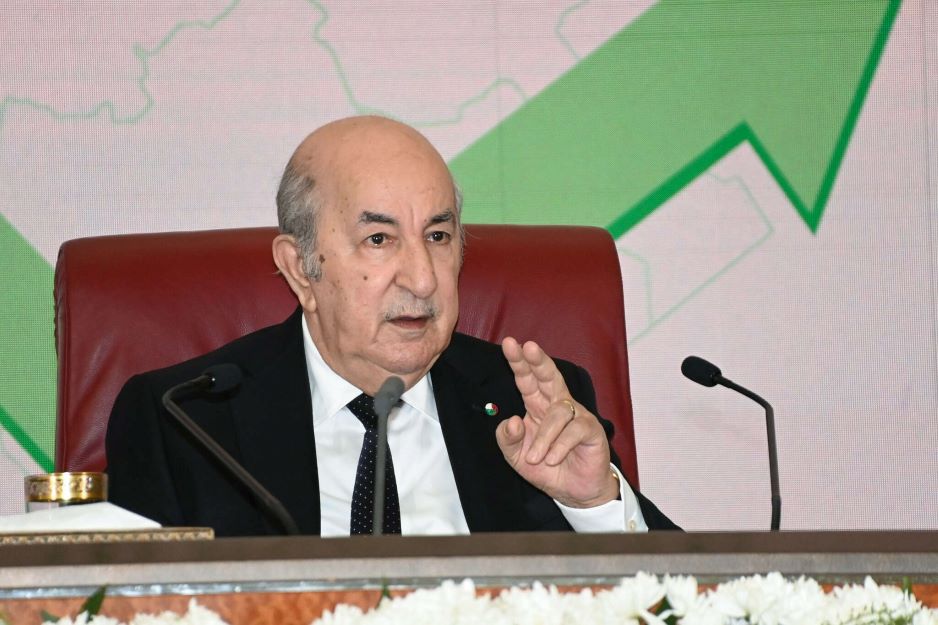 نواب جزائريون يطالبون الرئيس عبد المجيد تبون بالترشح لفترة رئاسة ثانية