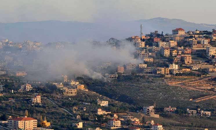 إسرائيل تقصف مناطق في جنوب لبنان بقنابل فوسفورية