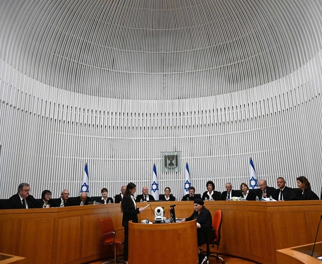 قرار المحكمة العليا في إسرائيل.. كيف يؤثر على وحدتها وعلى الحلبة السياسية ومسار الحرب