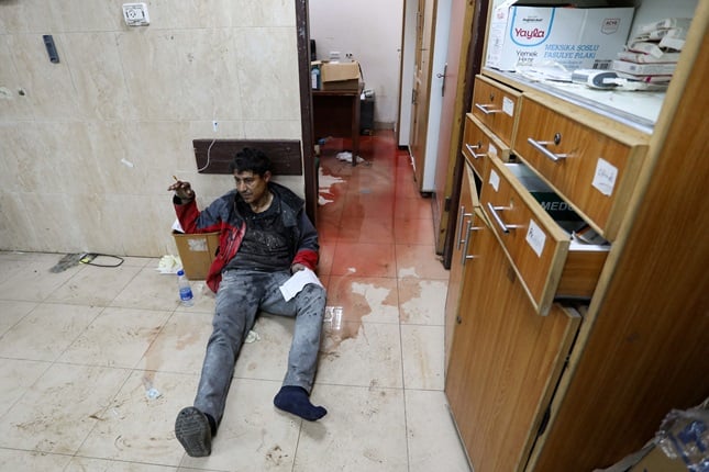 طبيبة أمريكية: الوضع في مستشفيات غزة كارثي ولا يوجد “مورفين”- (رسالة صوتية)
