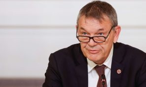 وزير خارجية إسرائيل يطالب المفوض العام للأونروا بالاستقالة