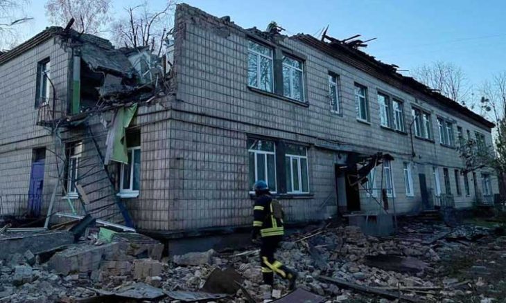 سماع دوي انفجارات في كييف وأوكرانيا تحاول صد هجوم بمسيّرات