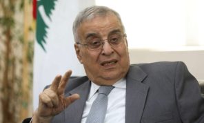 وزير خارجية لبنان: نعمل على إقناع حزب الله بعدم شن حرب ضد إسرائيل