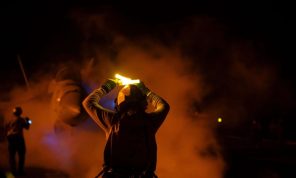 الجيش الأمريكي يستهدف صاروخين حوثيين مضادين للسفن في اليمن