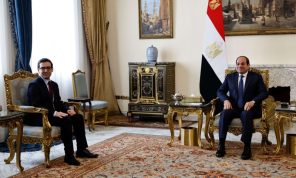 السيسي ووزير الخارجية الفرنسي يؤكدان على رفضهما تهجير الفلسطينيين
