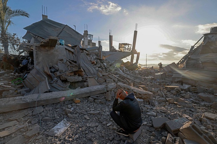 أكسيوس: خطة نتنياهو تؤكد أن إسرائيل لن تسمح بإعادة إعمار غزة إلا بعد نزع سلاح المقاومة