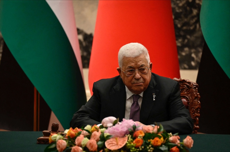 عباس يجدد استعداد السلطة الفلسطينية لتولي الحكم في غزة بعد الحرب