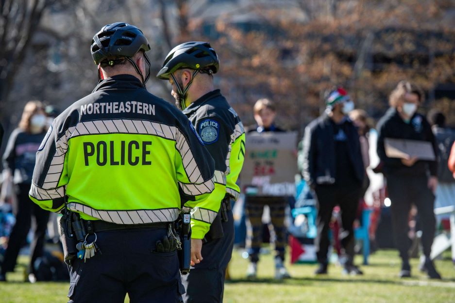 اعتقال 100 شخص في إحدى جامعات بوسطن خلال تظاهرة مؤيدة للفلسطينيين- (تدوينة)