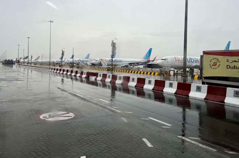 اضطرابات كبيرة في مطار دبي الدولي بسبب الطقس السيئ