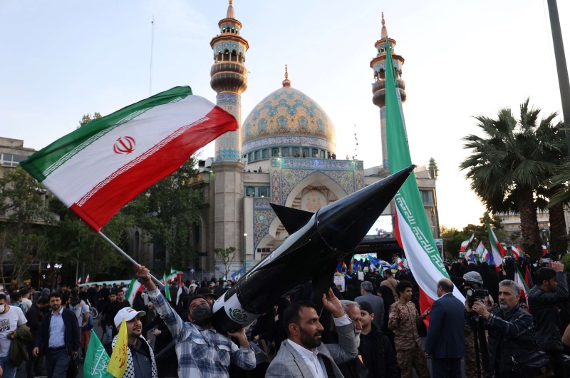 إيران تنفي فرض حظر جوي غربي البلاد