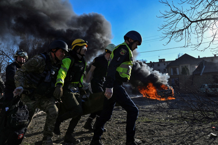 مسؤول أوكراني: مقتل 2 وإصابة 7 في هجوم روسي على مدينة خاركيف