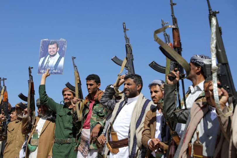 القيادة المركزية الأمريكية تعلن عن تدمير صاروخ باليستي أطلقه الحوثيون فوق خليج عدن