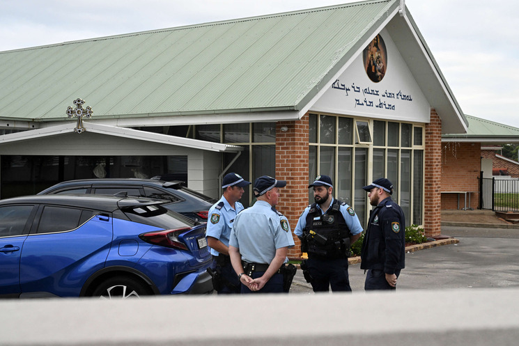 الشرطة الأسترالية: الهجوم بسكين داخل كنيسة في سيدني إرهابي