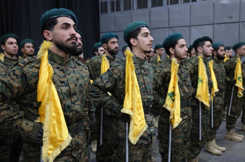 قيادي في حزب الله: ليس أمام إسرائيل سوى الخضوع لشروط المقاومة