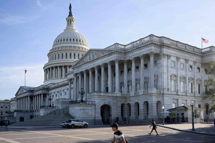مجلس الشيوخ الأمريكي يوافق على توفير مساعدات عسكرية إلى إسرائيل