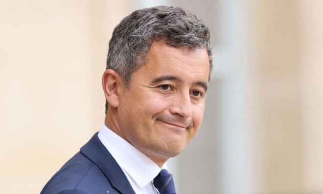 فرنسا: توقيف إمام تمهيداً لترحيله إلى الجزائر بأمر من وزير الداخلية