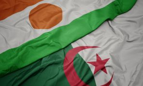 الجزائر تستدعي سفير النيجر لديها بعد خطوة مماثلة من نيامي على خلفية ملف ترحيل مهاجرين غير نظاميين